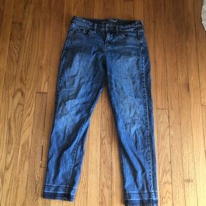 Universal Thread Jeans